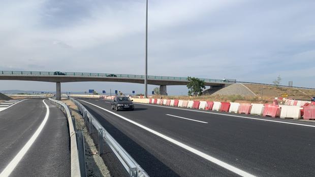 Fomento recibe 22 ofertas para las obras del viaducto de Pago de Enmedio entre San José y La Rinconada