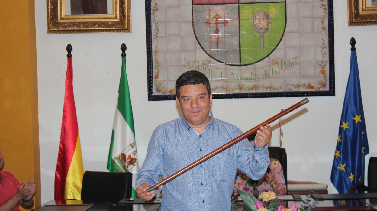 José Carlos Ragaida, nuevo alcalde de Almadén de la Plata, y único de Ciudadanos en la provincia de Sevilla
