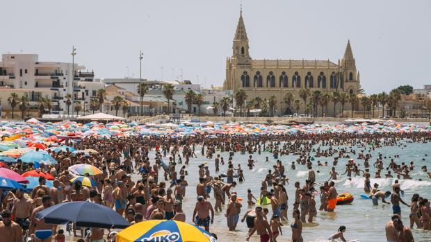 Chipiona, el destino favorito de los españoles para disfrutar del verano