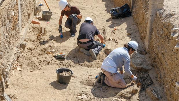 La Policía confirma que los destrozos en el cementerio de Cádiz fueron obra de «una gamberrada»