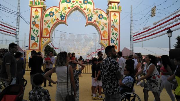 La feria del Carmen abre sus puertas