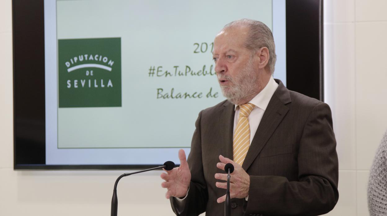 El hasta ahora presidente de la Diputación, Fernando Rodríguez Villalobos