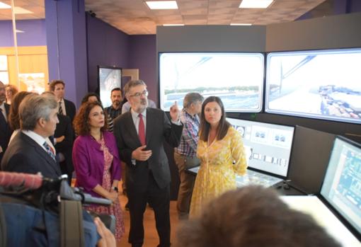 Visita de la ministra de Hacienda y autoridades a Navantia San Fernando