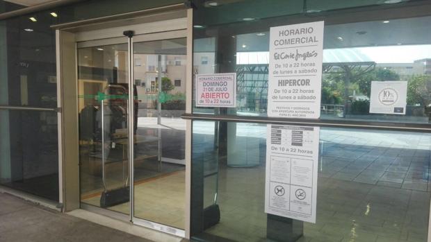 Polémica en Cádiz por la apertura en festivos a raíz de la declaración de zona turística