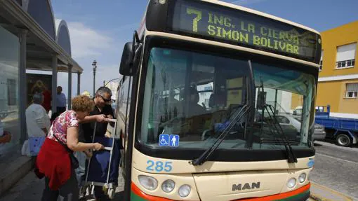 Las líneas de autobuses que quieren los vecinos de Cádiz