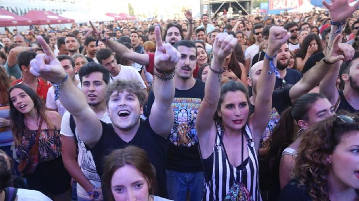 El público disfrutando de un concierto del 'No sin Música'