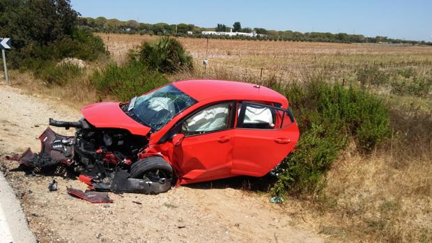 Aparatosa colisión de dos turismos en la carretera del Marquesado