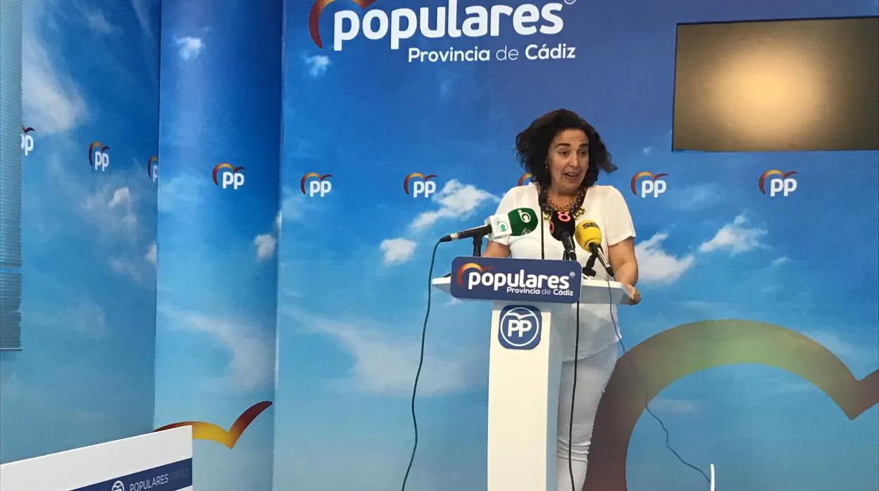 La portavoz popular, Carmen Sánchez, durante la rueda de prensa.