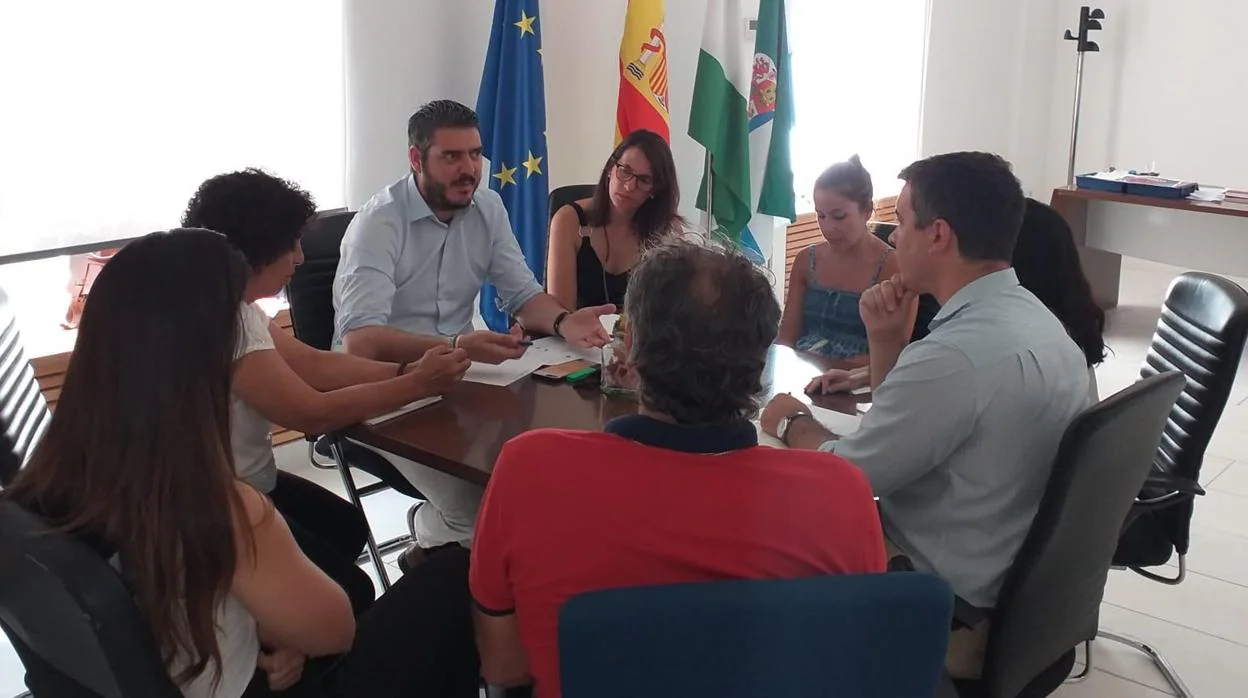 Reunión de los alcaldes de Fuentes de Andalucía, Cañada Rosal y La Luisina-El Campillo