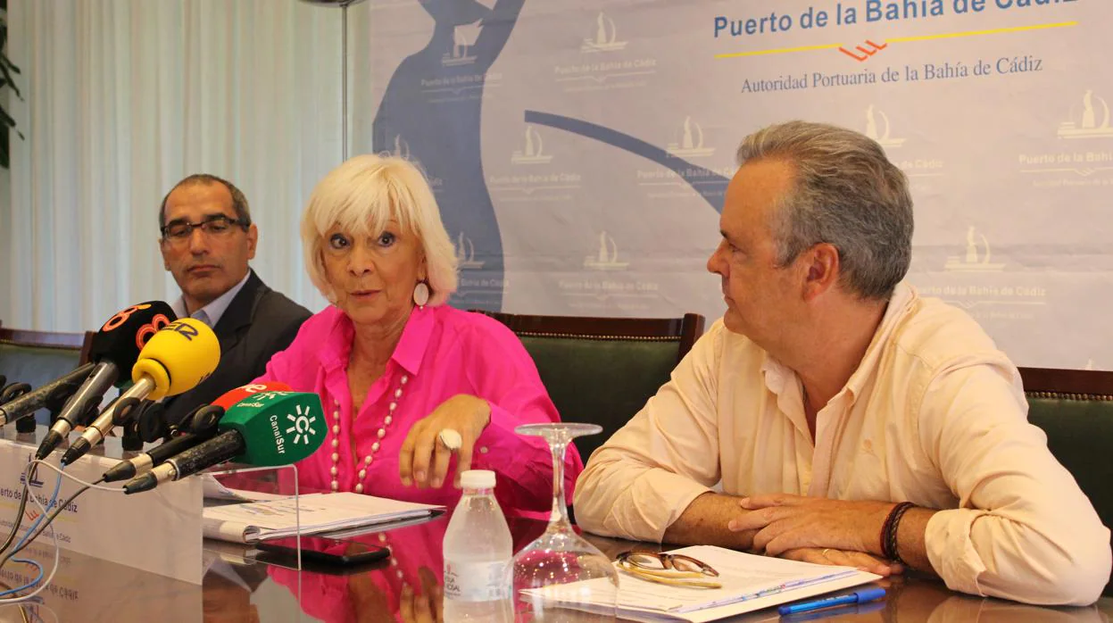 Teófila Martínez durante su comparecencia ante los medios de comunicación