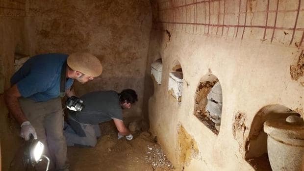 Descubren en Carmona un mausoleo romano con más de dos mil años «completamente intacto»