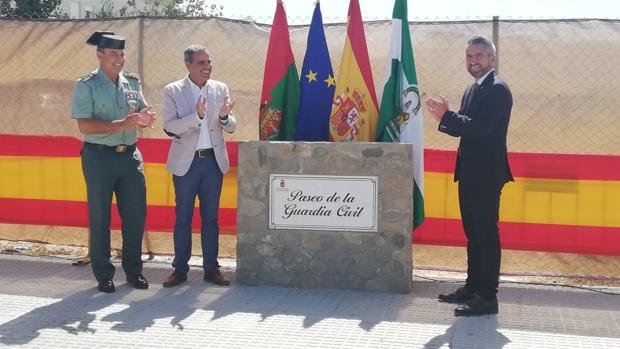 Benalup Casas-Viejas dedica una calle a la Guardia Civil