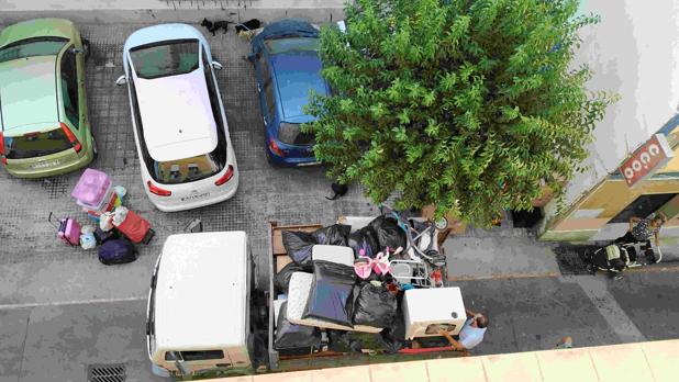 Desalojan un bloque de viviendas en el centro de El Puerto