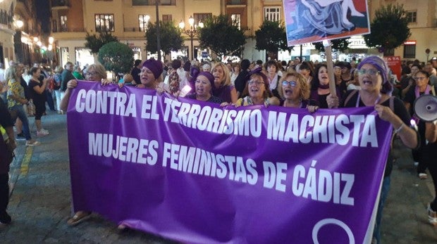 Cádiz marcha contra la violencia machista