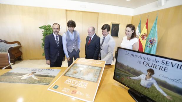 Una composición del artista Manuel Lombo promocionará el turismo en la provincia de Sevilla