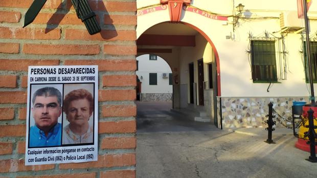 La Guardia Civil rastrea el entorno de la casa de la desaparecida en Carmona