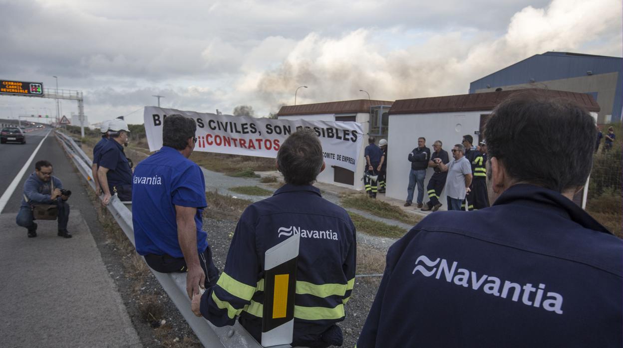 Protesta pacífica del astillero de Puerto Real en el puente Carranza