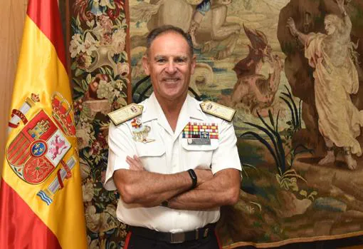Francisco Bisbal Pons es el primer teniente general de Infantería de Marina.