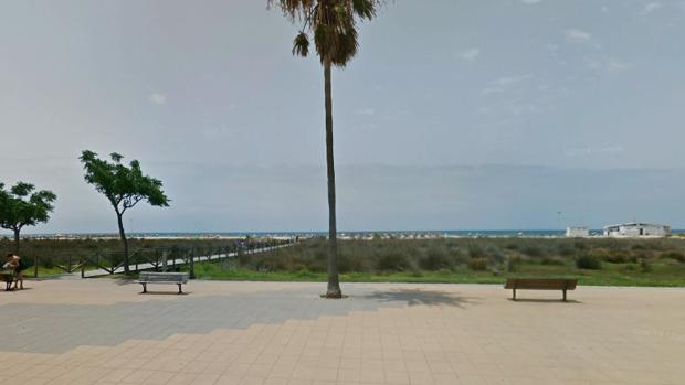 Hallan muerta una mujer de 73 años en la playa de los Bateles, en Conil