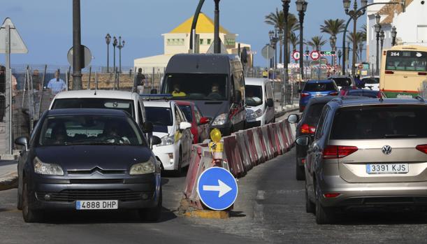 Domingo Villero pide medidas urgentes ante el caos circulatorio de Cádiz