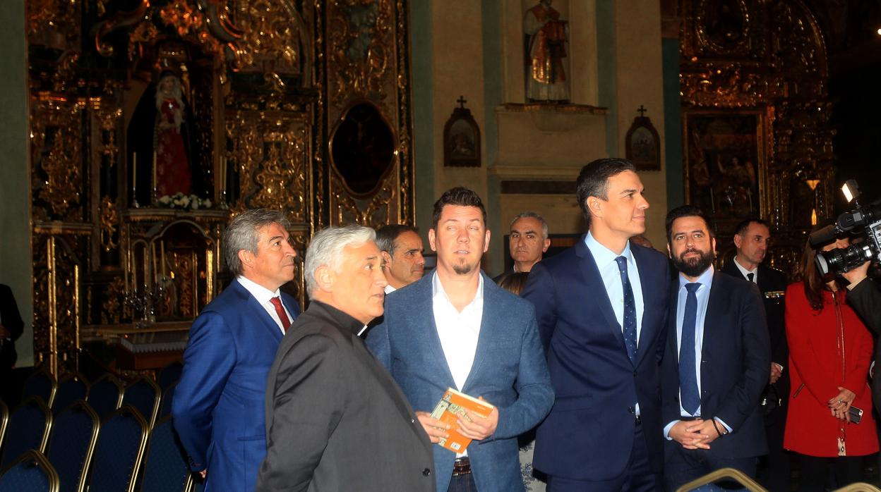 Pedro Sánchez durante su visita al Oratorio el pasado marzo