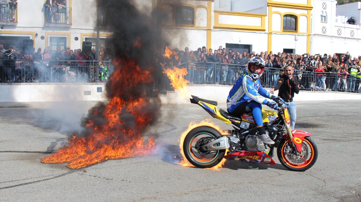 Momento de una exhibición durante la Concentración Motera Gambrinus 2018.