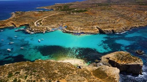 Malta y sus espectaculares piscinas naturales.