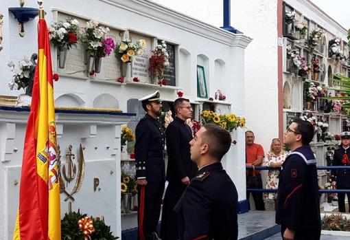 La Armada rinde homenaje en San Fernando a los Caídos por la Patria