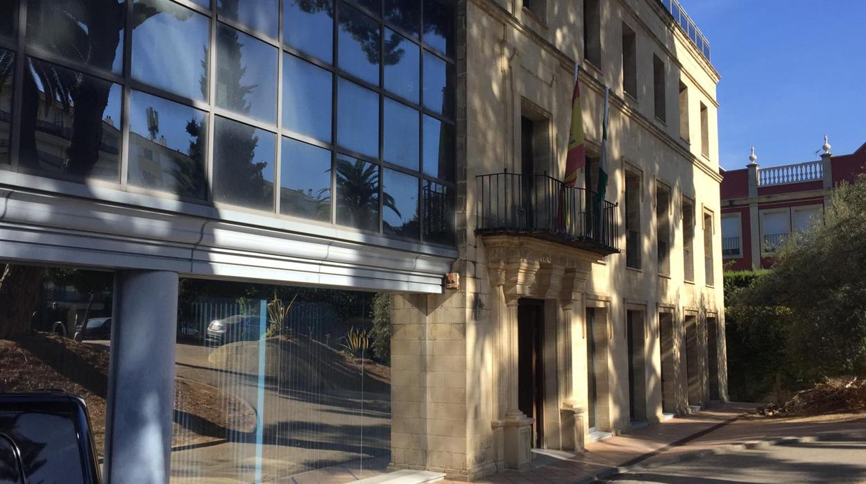 Edificio que alberga la sede de la Audiencia provincial de Cádiz en Jerez