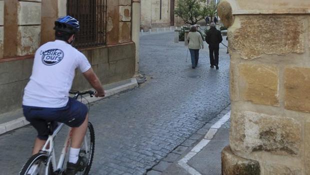 Incluyen a Carmona entre las seis mejores rutas para conocer Europa en bicicleta