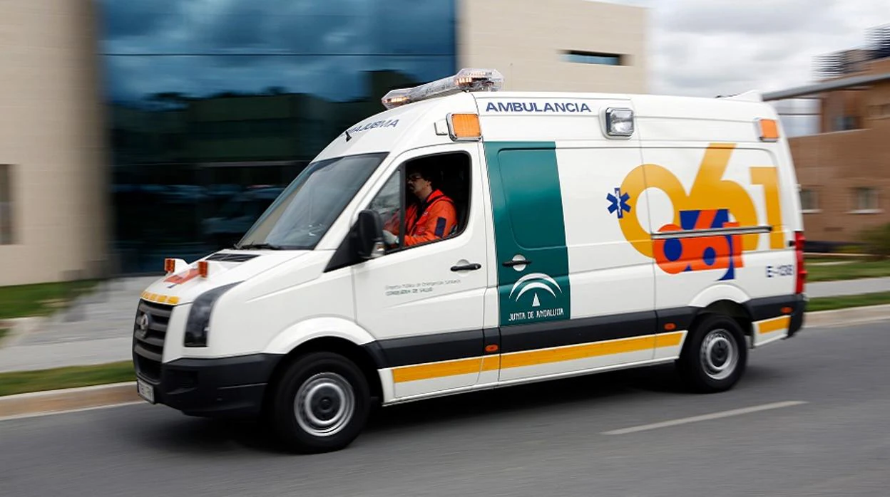 Cuatro heridos por una colisión múltiple entre vehículos en una carretera de la provincia de Cádiz
