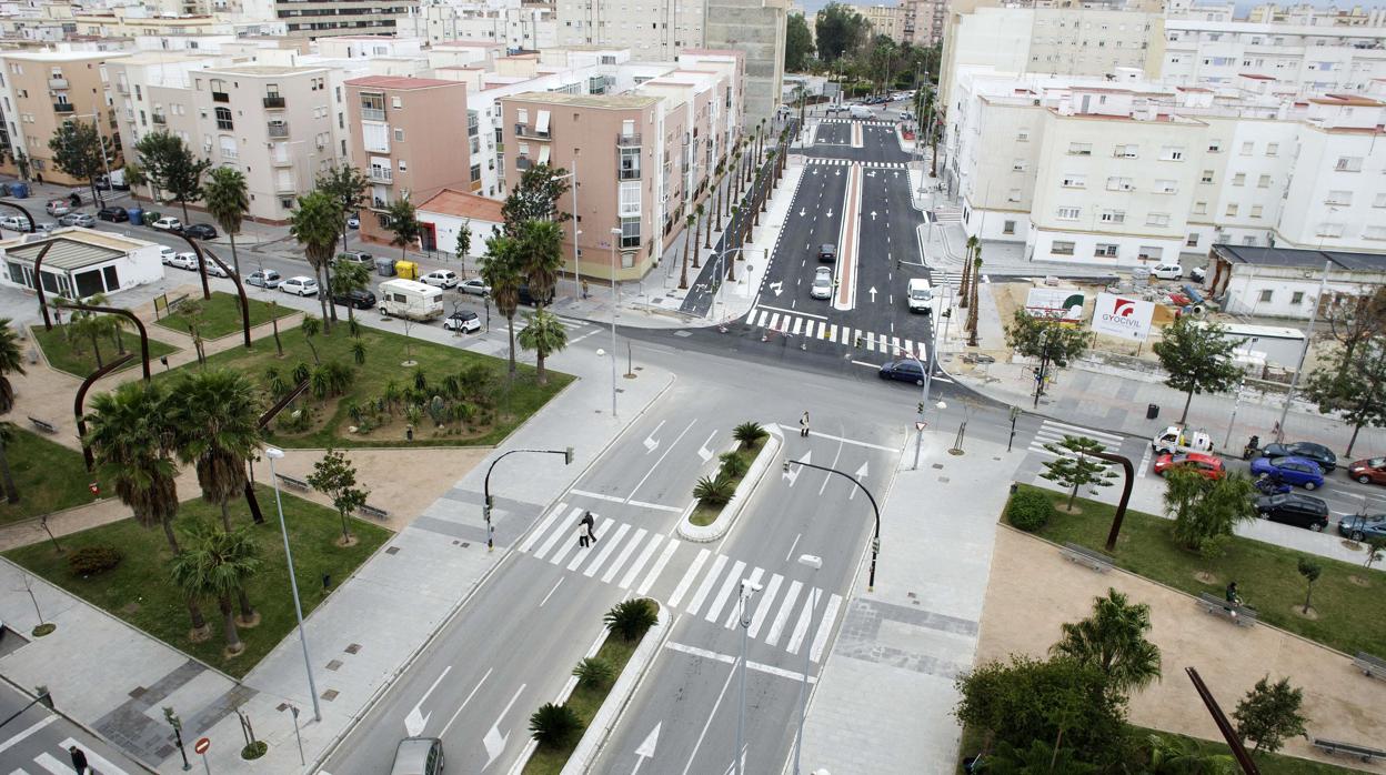 Tan solo queda un tramo para que la avenida transversal esté abierta al tráfico por completo.