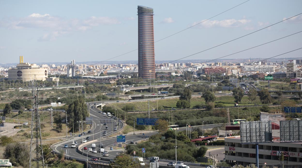 Enlace de la Pañoleta, entre la Se-30, la A-49 y la entrada a Camas