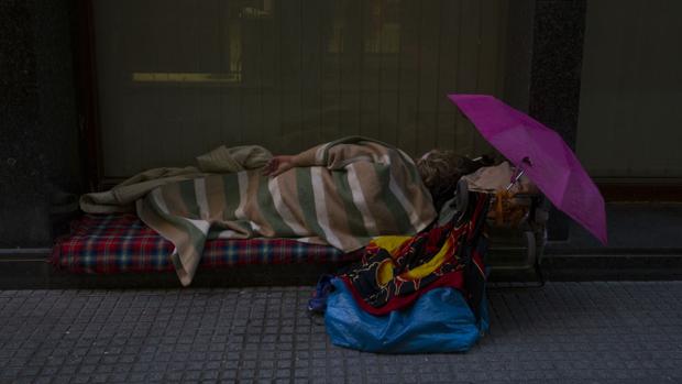 Más jóvenes y mujeres sin hogar en Cádiz