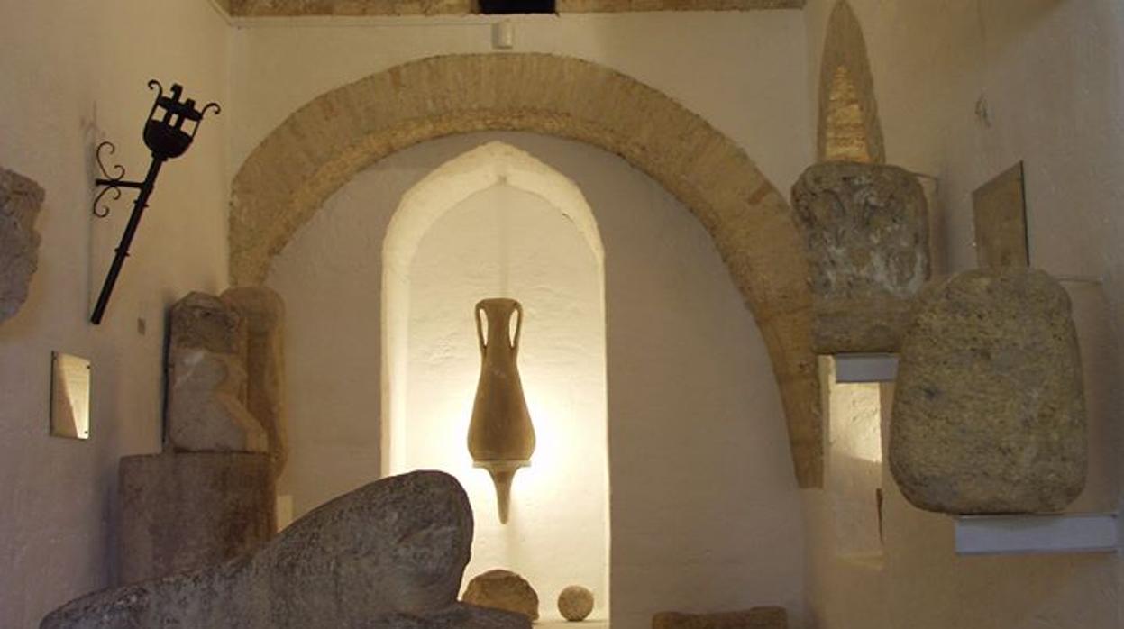 Sala del Museo Arqueológico de Osuna, precintado por la Guardia Civil