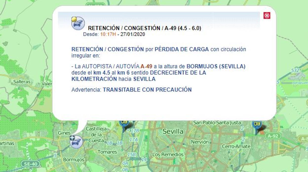 La autopista A-49 se encuentra parcialmente cortada por el camión de carga (Imagen de archivo)