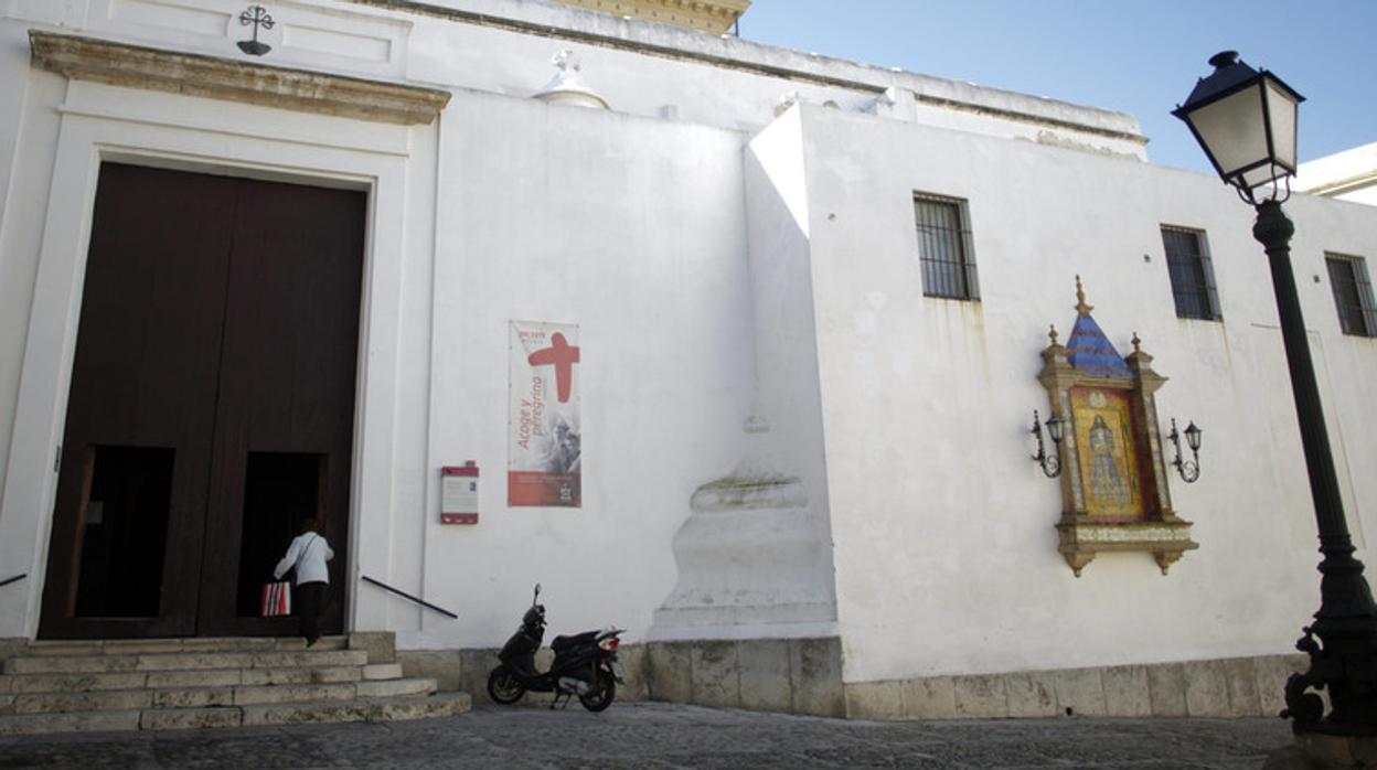 Las instituciones se unen para abordar el deterioro de la iglesia de Santa Cruz