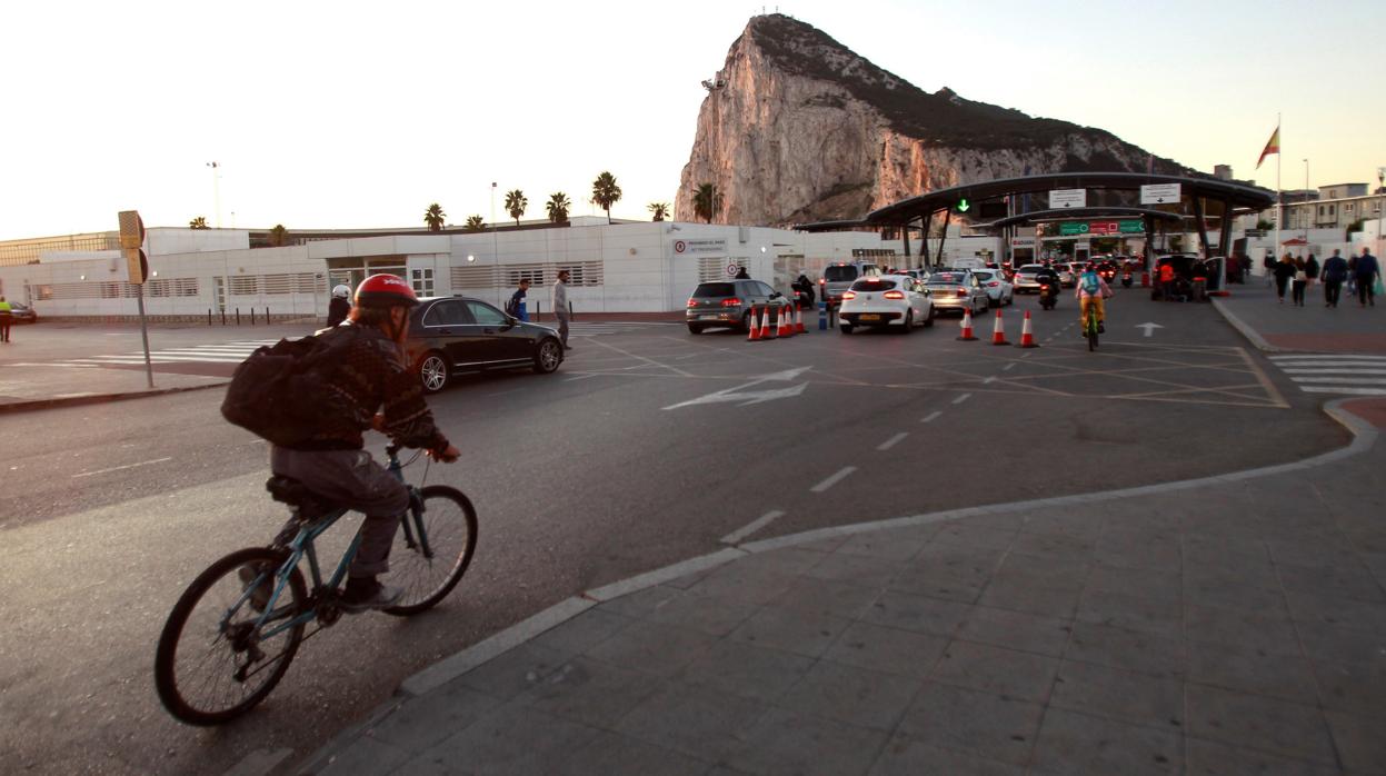 Vista de la entrada a Gibraltar.