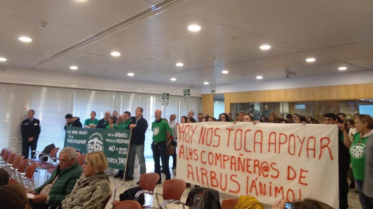 Protesta de los interinos de la Diputación de Sevilla, este pasado jueves