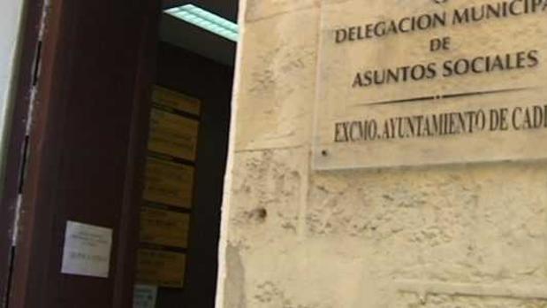 Los servicios sociales municipales comienzan la digitalización de su documentación