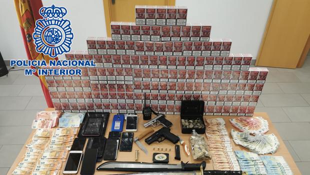 Desmantelados en Rota dos puntos de venta de cocaína y hachís