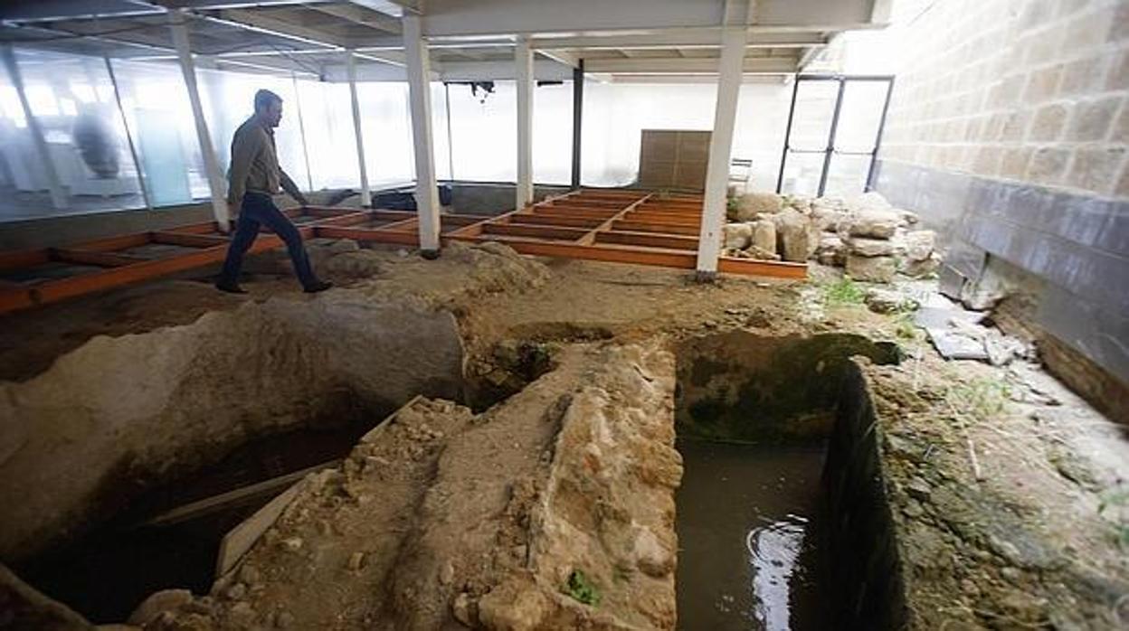 Monumentos a la Vista se niega a entregar las llaves de la Casa del Obispo al Ayuntamiento de Cádiz