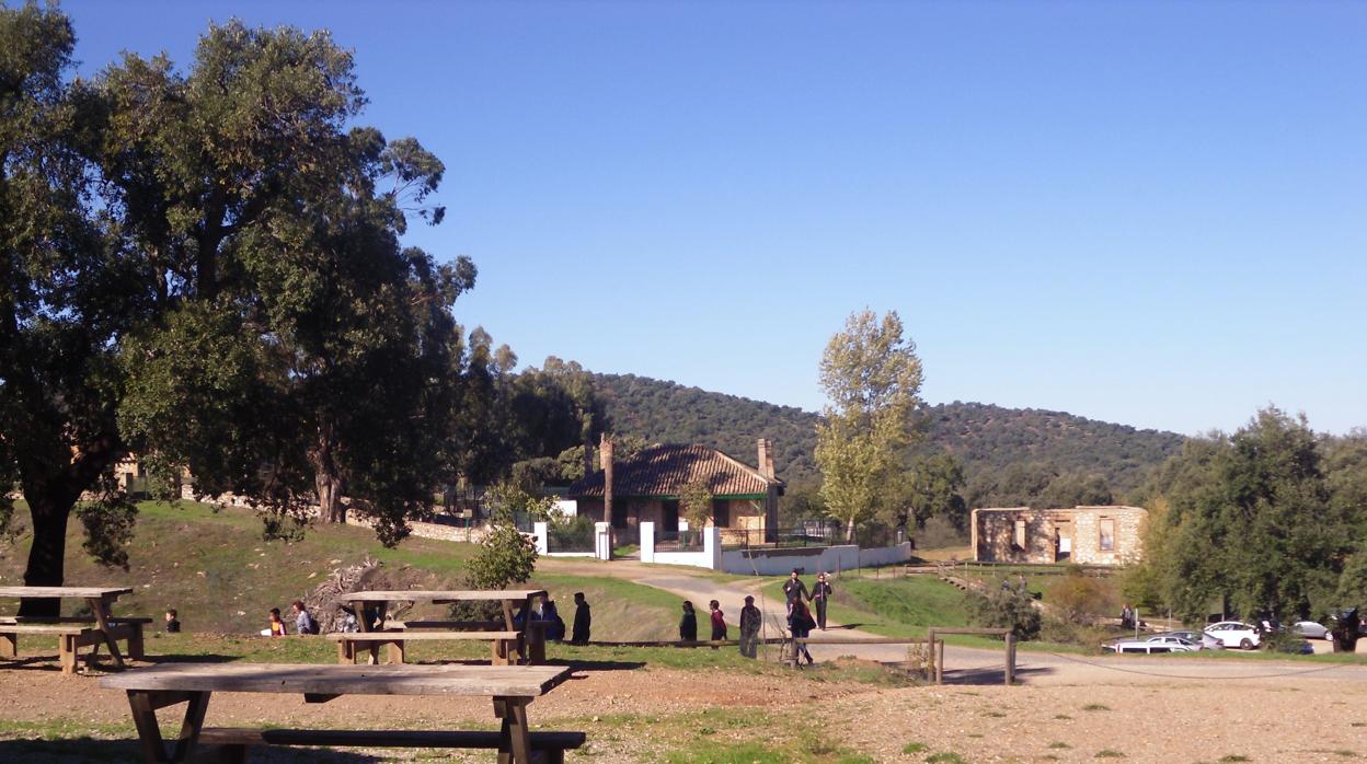 Punto de Información del monumento natural El Cerro del Hierro.