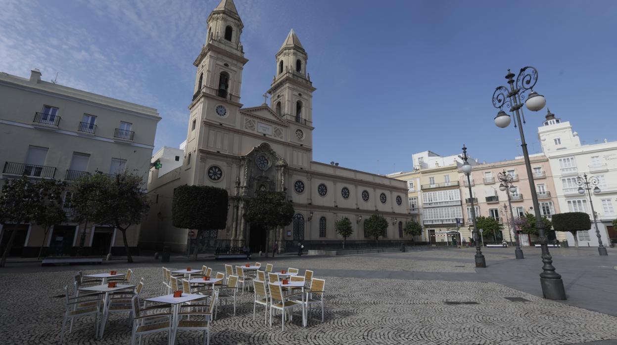 La Plaza de San Antonio, vacía.