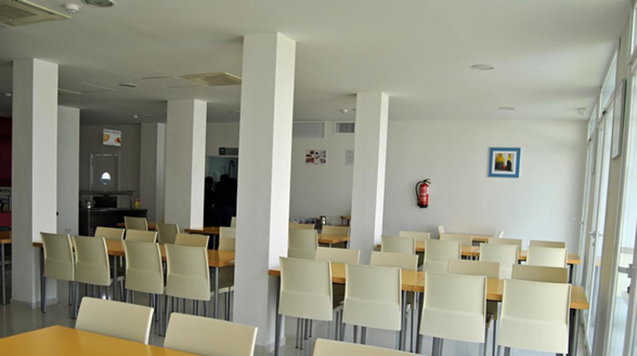 Comedor del albergue de Inturjoven en Jerez de la Frontera.