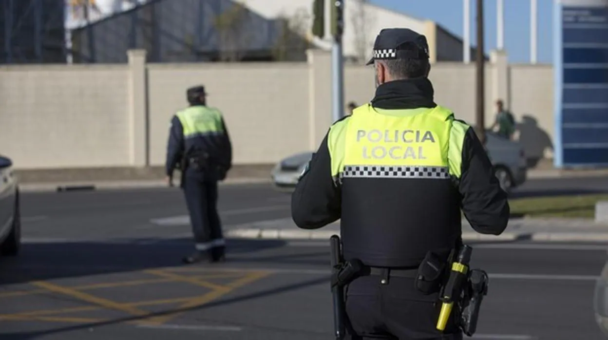 Un detenido en Cádiz por insultar y agredir a los agentes tras saltarse el confinamiento