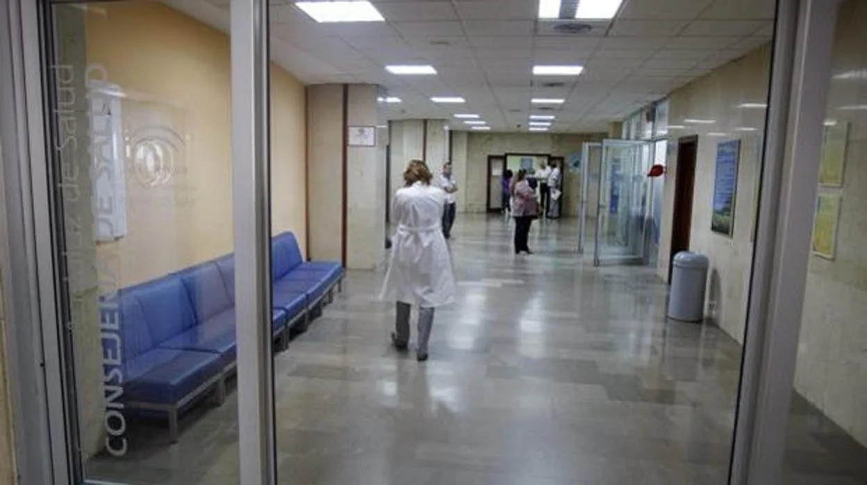 Foto de archivo del interior del hospital Puerta del Mar.