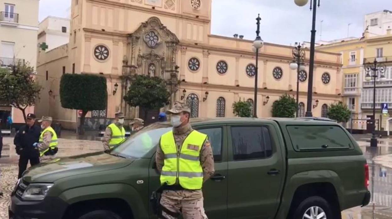 La Infantería de Marina ya patrulla en Cádiz, Jerez, Chiclana, Puerto Real y Rota