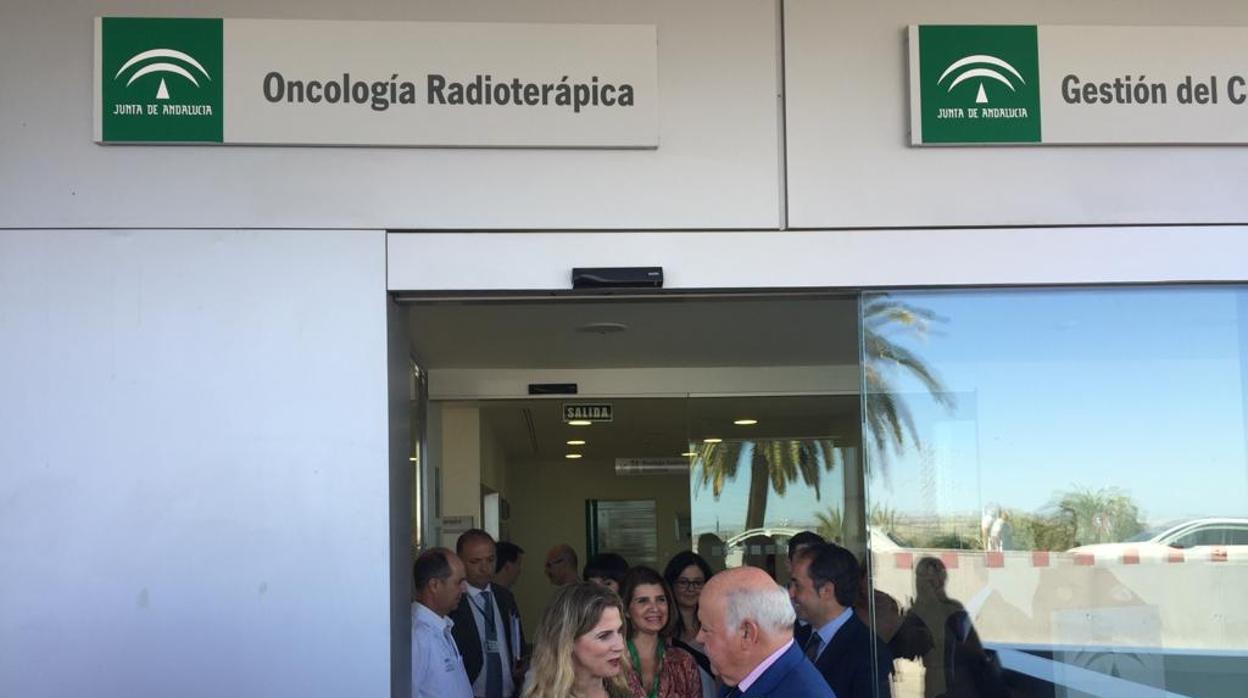 Una de las últimas visitas de Jesús Aguirre al hospital de Jerez