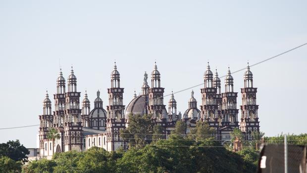 El ocaso de la gran «mentira» de la iglesia del Palmar de Troya tras medio siglo de existencia